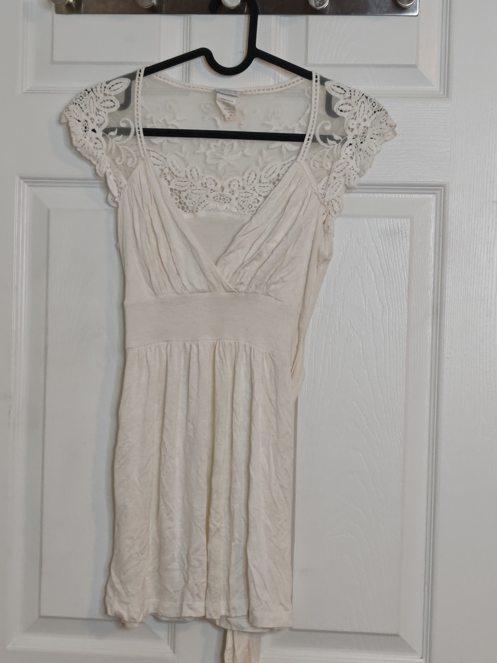 *Free with Purchase* Suzy Shier Floral Lace Mesh Empire Waost Cream Top Size S